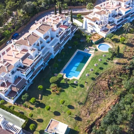 Apartment Atico Familiar Con Terraza Y Bonitas Vistas Al Mar En - Rio Real 282g Marbella