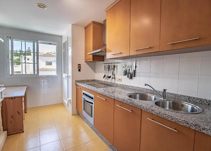 Апартаменты Atico Familiar Con Terraza Y Bonitas Vistas Al Mar En - Rio Real 282g Марбелья