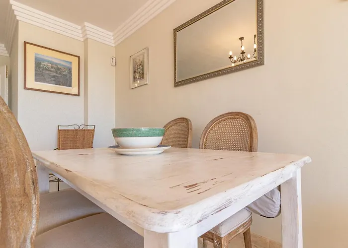 Atico Familiar Con Terraza Y Bonitas Vistas Al Mar En - Rio Real 282g Марбелья